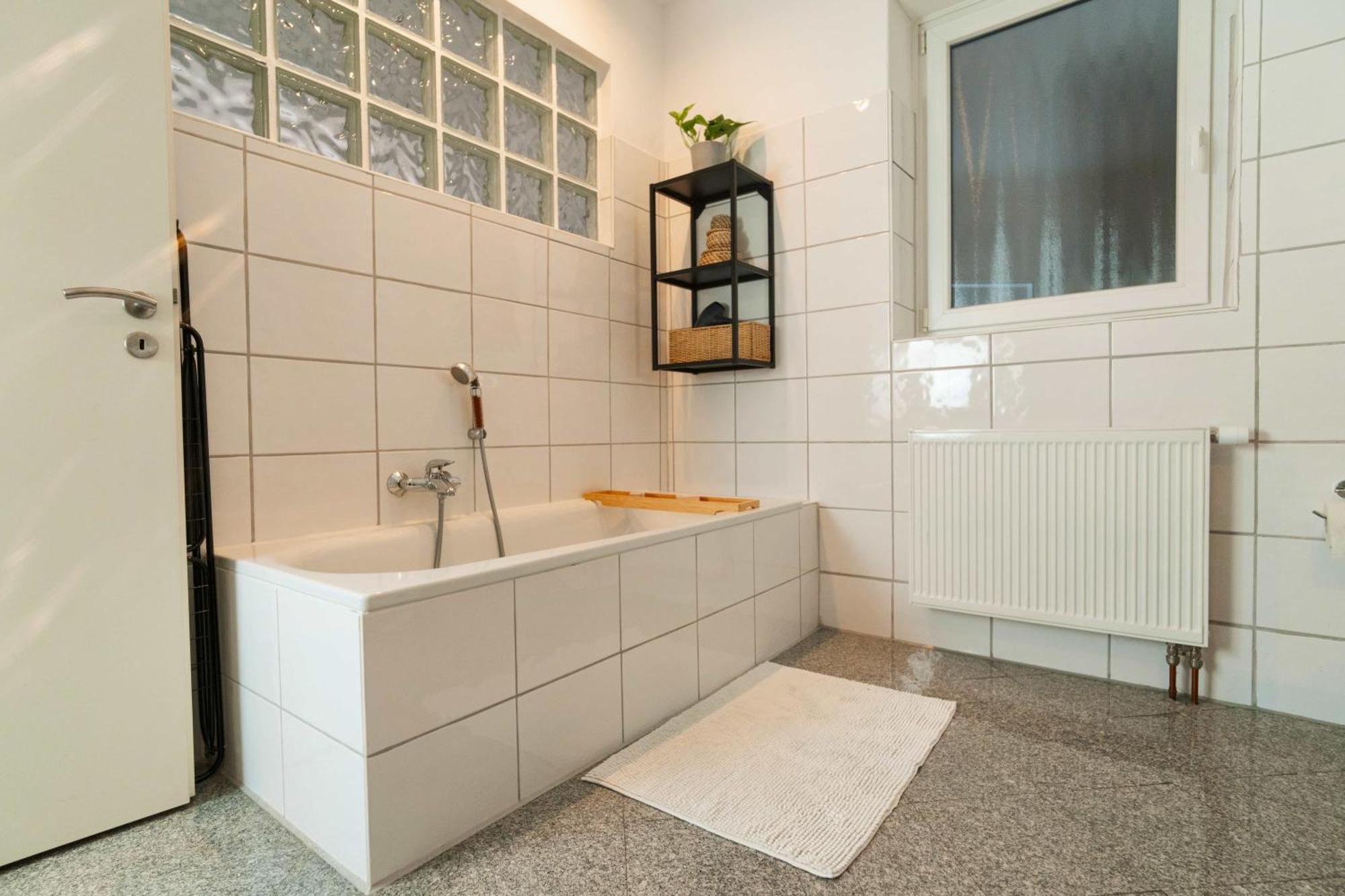 Urban Apartment - Stilvoll & Im Herzen Der Stadt Bremerhaven Extérieur photo